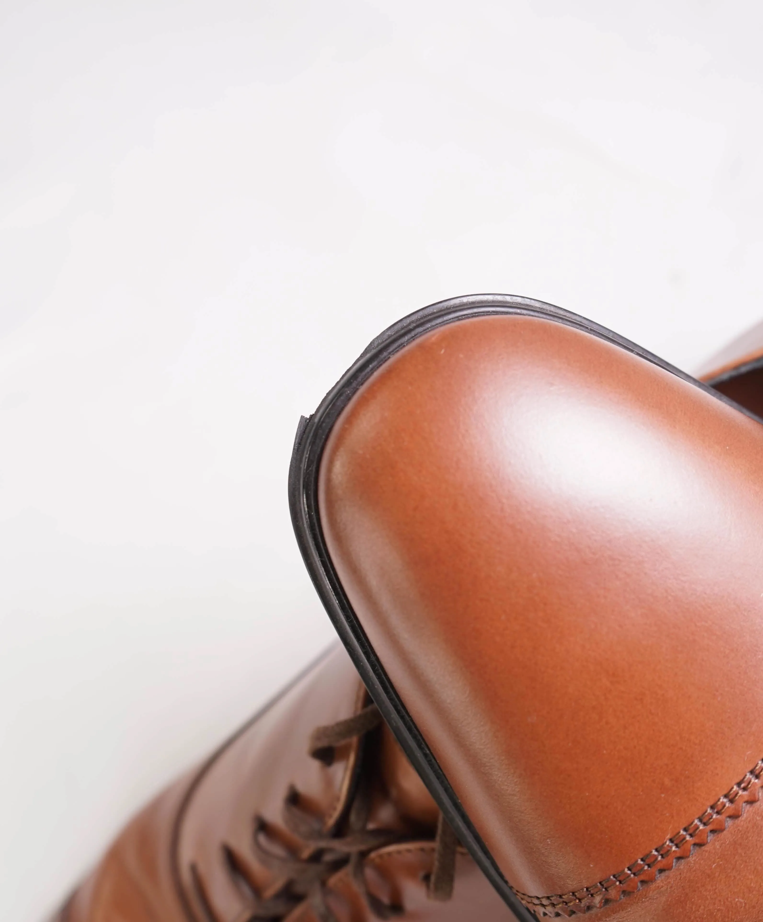 $750 SALVATORE FERRAGAMO - Logo Engraved Brown Oxford - 11 D