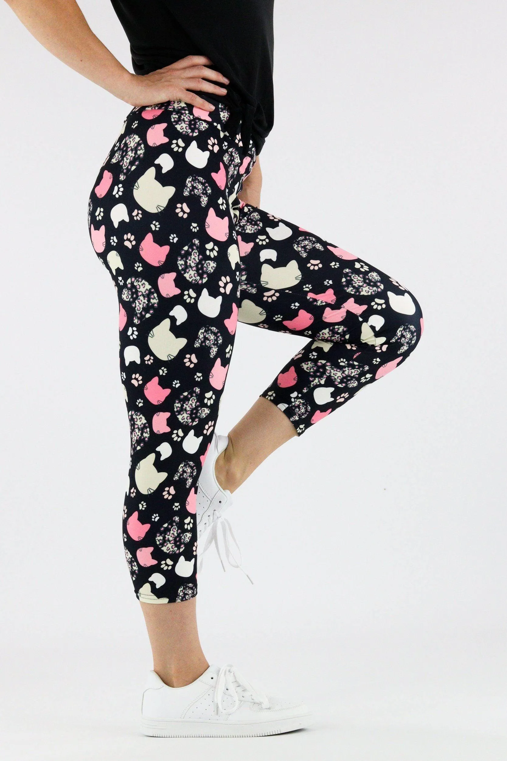 Cat Lady - Casual Capri Leggings