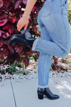 Chelsea Slip on Western Bootie - Black