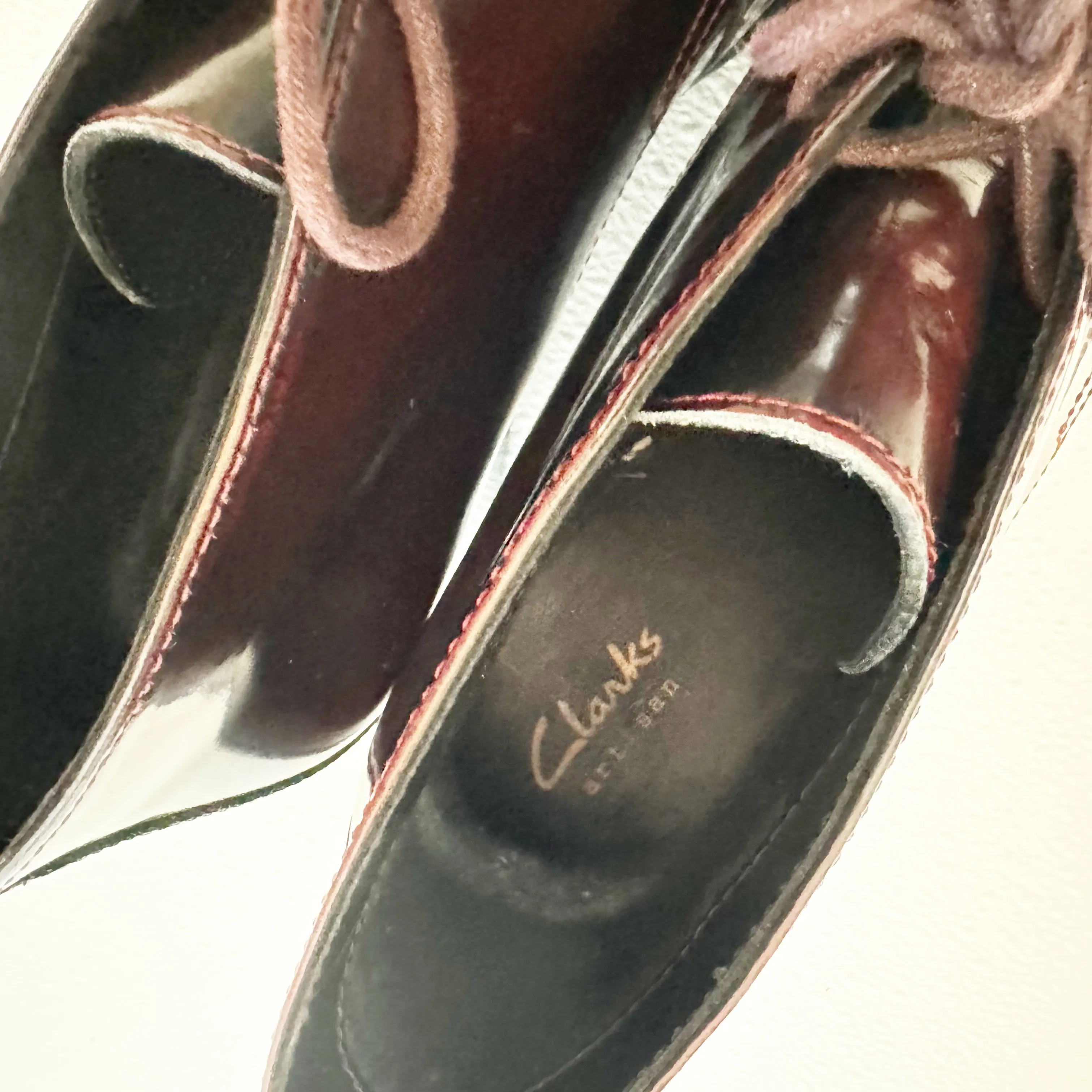 Clarks Burgundy Lace Up Oxford Bootie