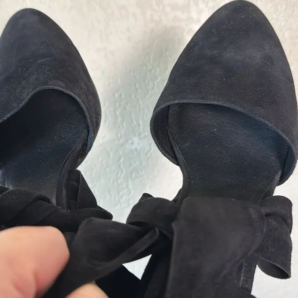 Eileen Fisher Women's 9.5 Black Suede Heel Shoes Twist Front Straps Closed Toe
