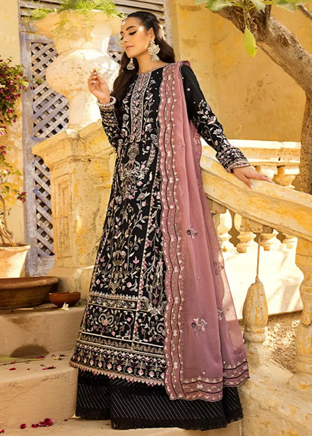 Embellished Black Kameez Salwar Pakistani Party Wear