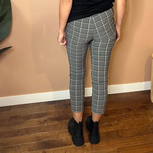 Gwyneth Plaid Ankle Pant