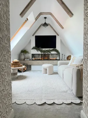 Handmade Scalloped Jute Rug - White Washed