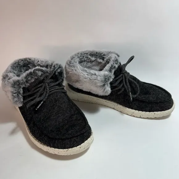 Hey Dude Britt Black Faux Fur Collar Ankle Booties Size 6