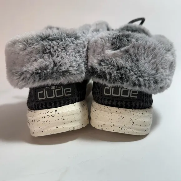 Hey Dude Britt Black Faux Fur Collar Ankle Booties Size 6