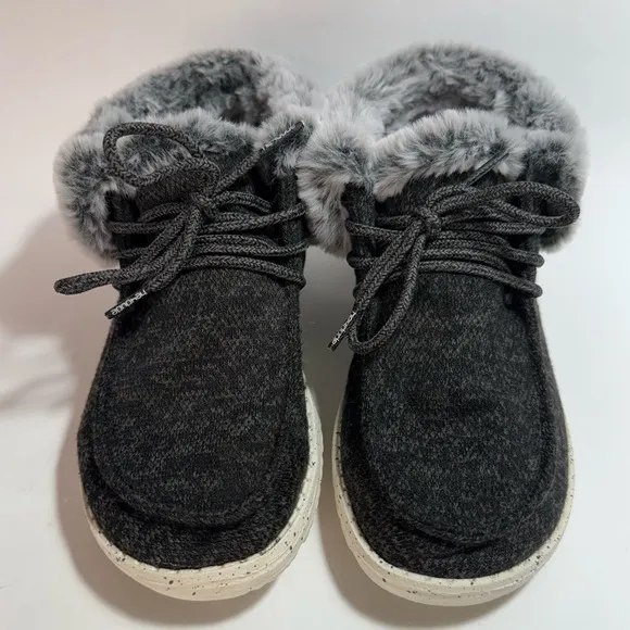 Hey Dude Britt Black Faux Fur Collar Ankle Booties Size 6