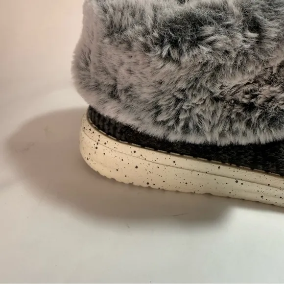 Hey Dude Britt Black Faux Fur Collar Ankle Booties Size 6