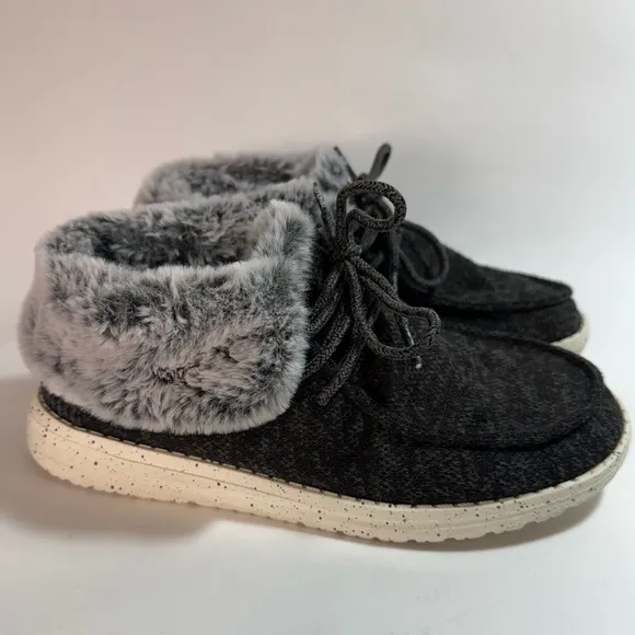 Hey Dude Britt Black Faux Fur Collar Ankle Booties Size 6