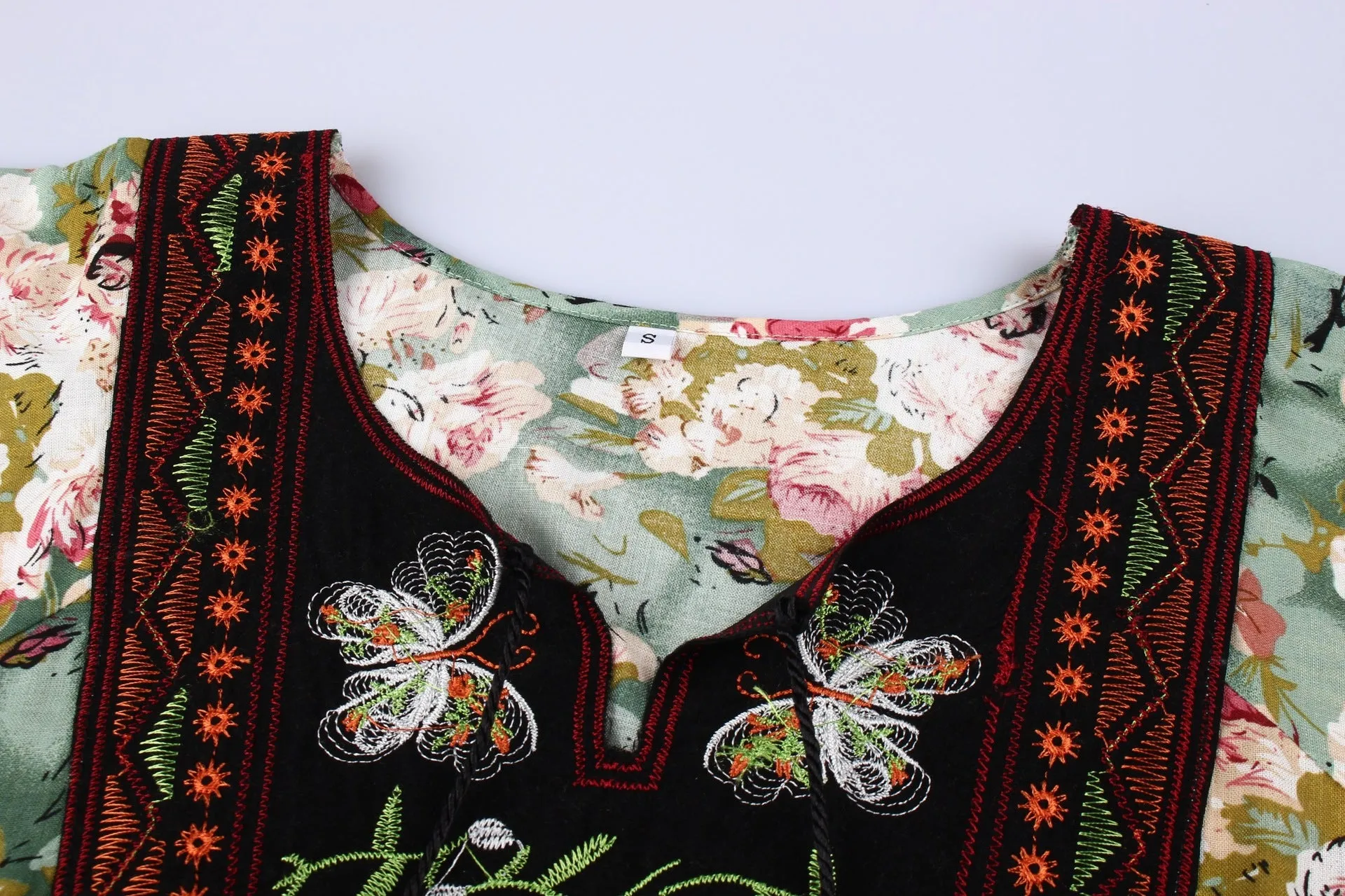 Large Size Embroidered Printed Arabian Robe Dress