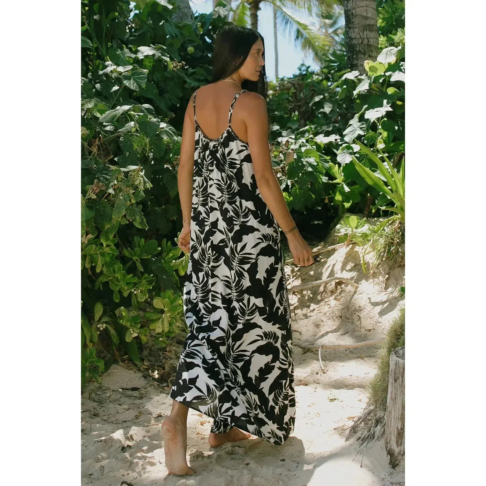 MAXI DRESS W/ BRAID DETAIL