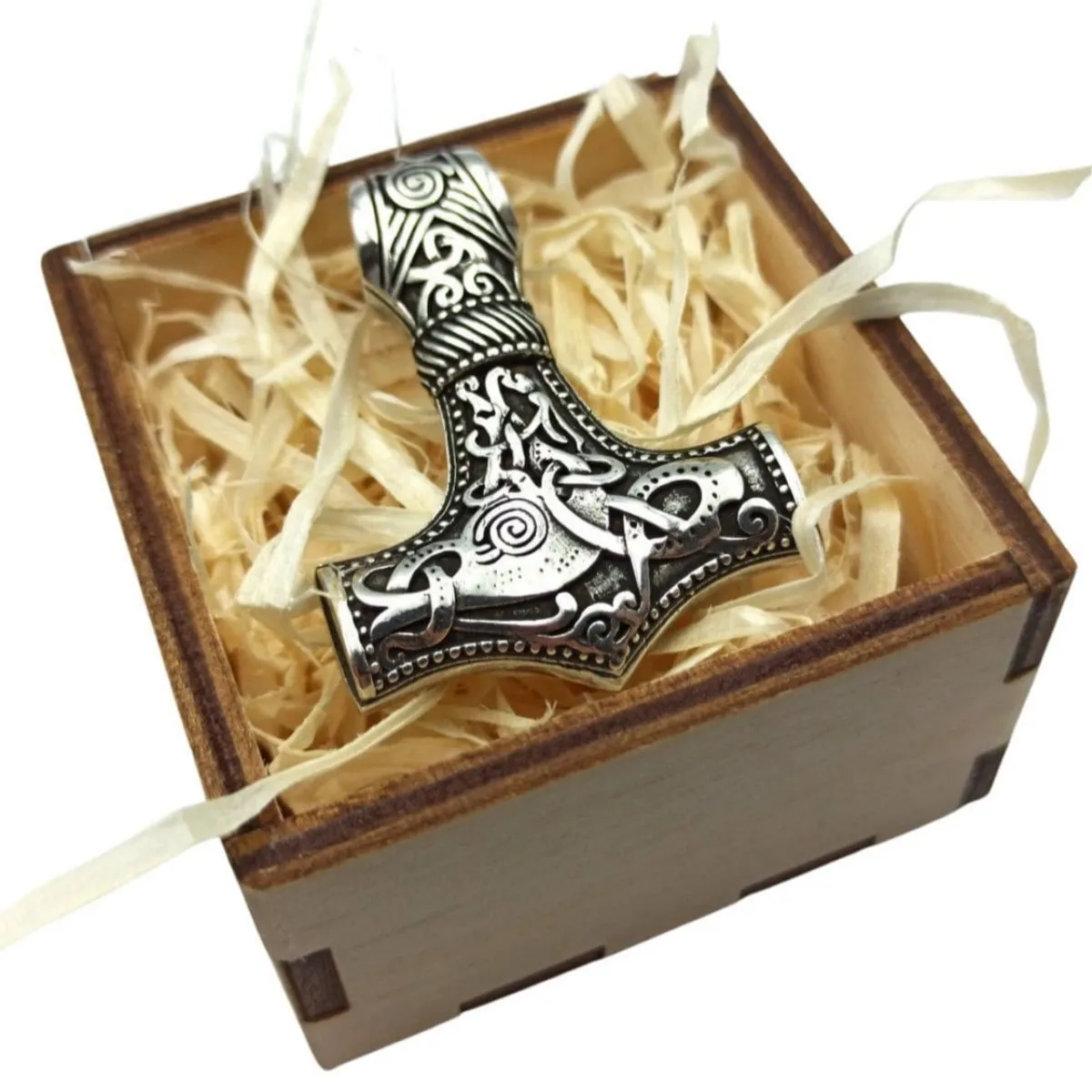 Mjolnir in Mammen style silver pendant