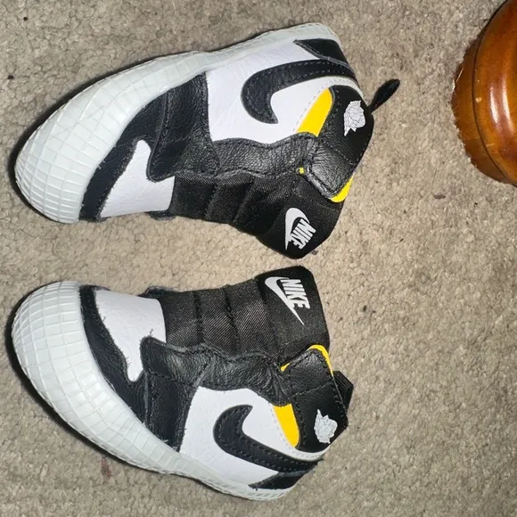 Nike Baby Air Jordan Booties Black White