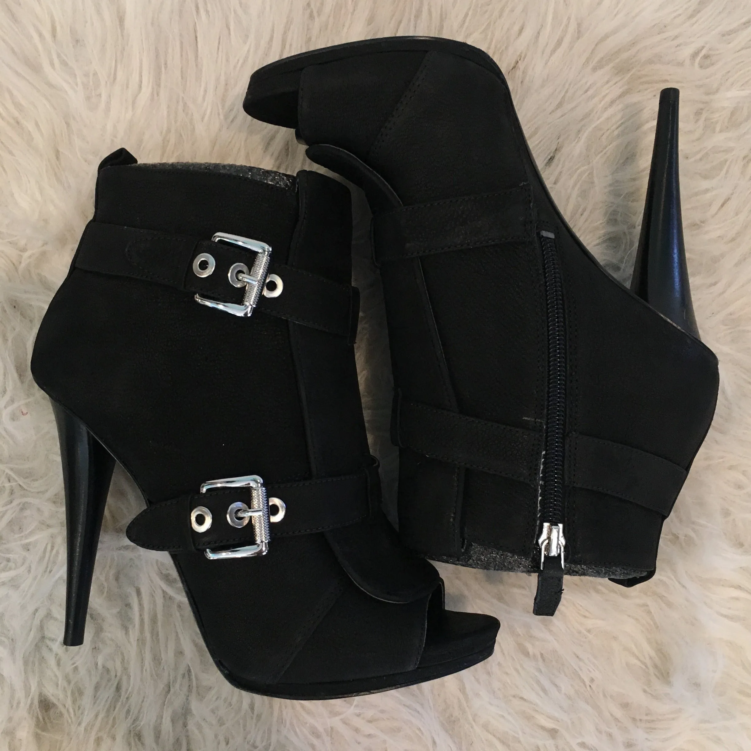 NINE WEST Black Arrivederci Open-Toe Booties Size 8 NWOB