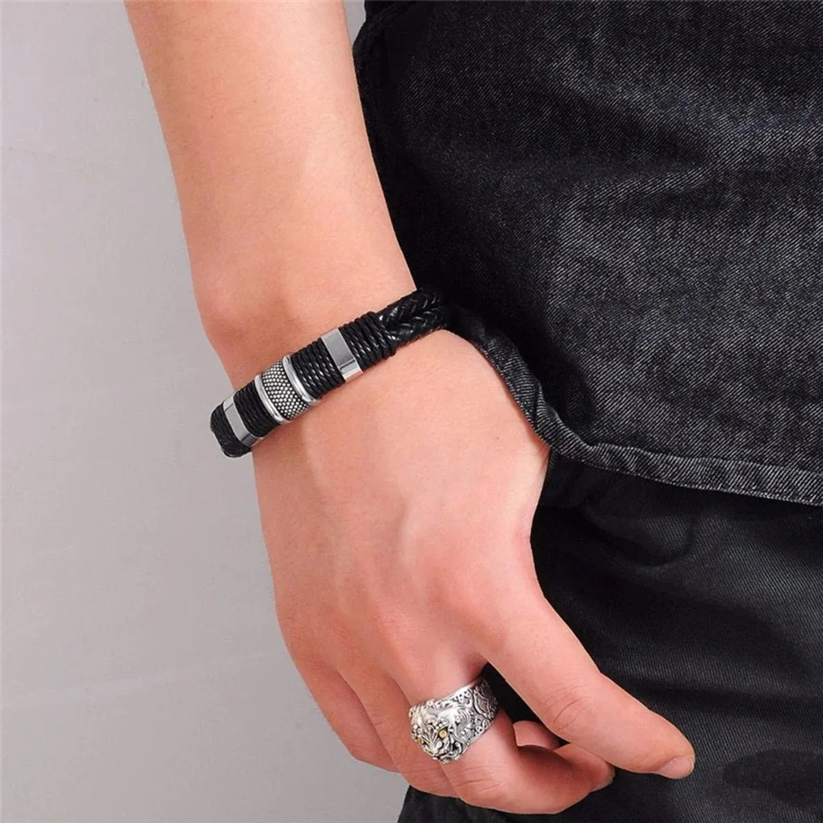 Ruggedly Handsome Rope Braided Brown Leather Stainless Steel Wrist Band Bracelet for Men