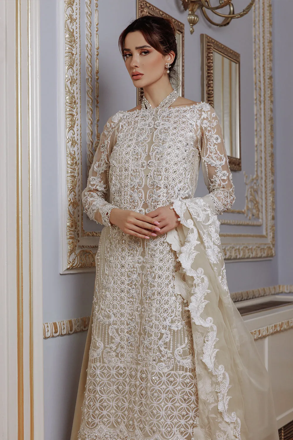 Saira Rizwan | Lumiere Festive 2023 | DAISY SR-04