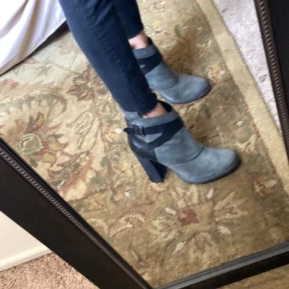 Sigerson Morrison Leather/Suede Booties.