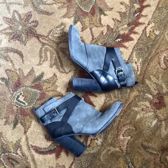 Sigerson Morrison Leather/Suede Booties.
