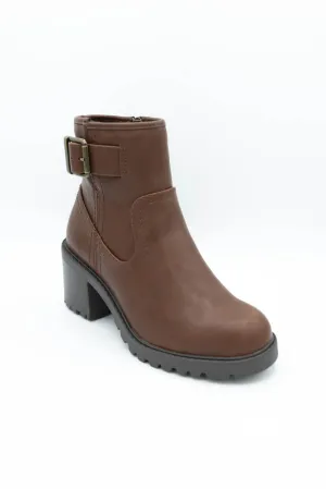 Soda Pillow Lug Booties for Women in Tan | PILLOW-S DK TAN