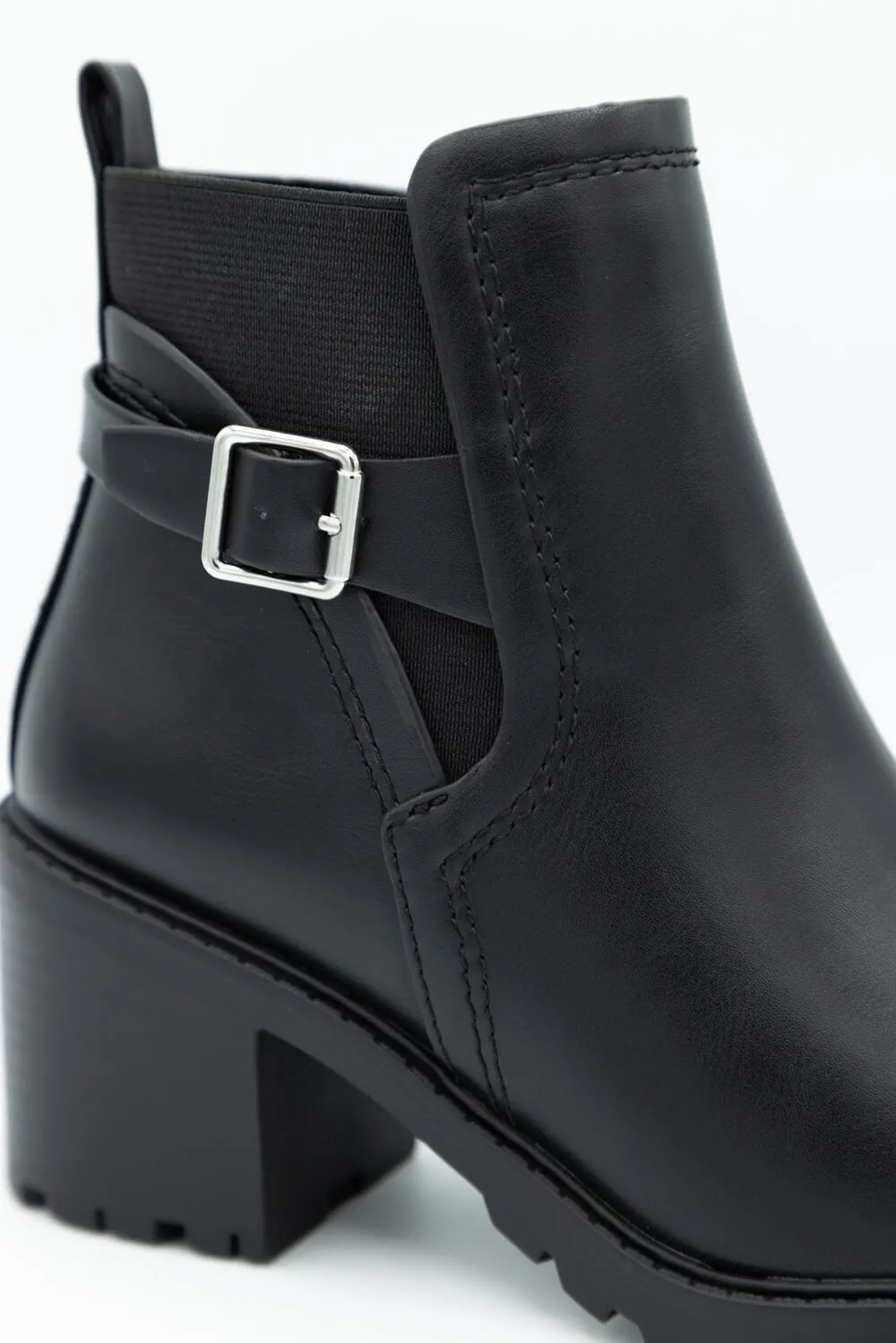 Soda Puggle Lug Booties for Women in Black | PUGGLE-S BLACK