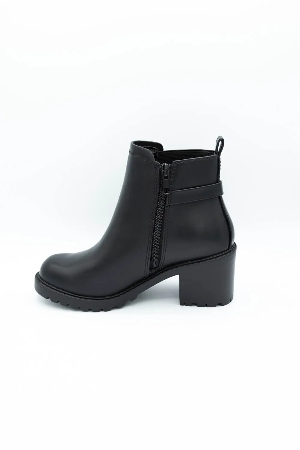Soda Puggle Lug Booties for Women in Black | PUGGLE-S BLACK
