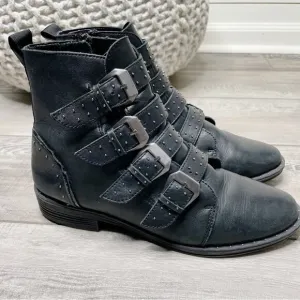 Steve Madden Pursue Studded Buckle Leather Moto Booties Black Size 7.5M